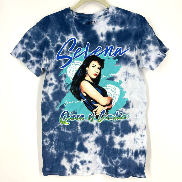 Selena Queen Of Cumbia Portrait Tie Dye T-Shirt Blue Size Large NWOT - Picture 3 of 11
